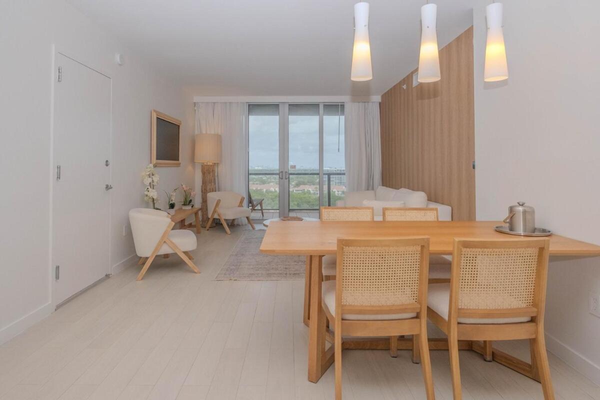 2B 2B Luxury Ocean Views Apt In Hallandale Beach Exterior foto