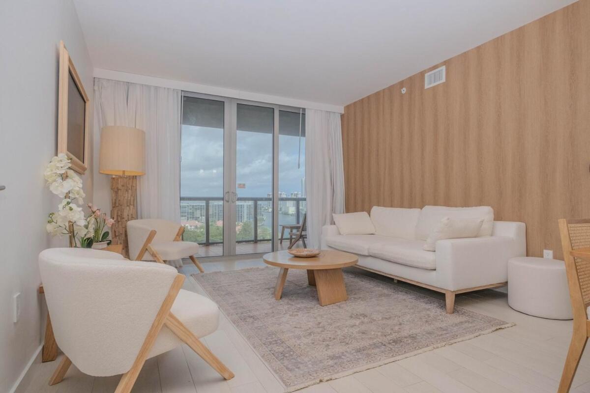 2B 2B Luxury Ocean Views Apt In Hallandale Beach Exterior foto